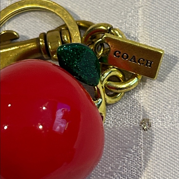 APPLE CHARM - Picture 3 of 3